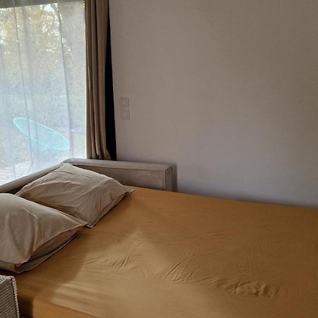 Gite Les Bruyeres Janville  Екстер'єр фото